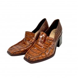 VINCE CAMUTO TEXTURE LEATHER 