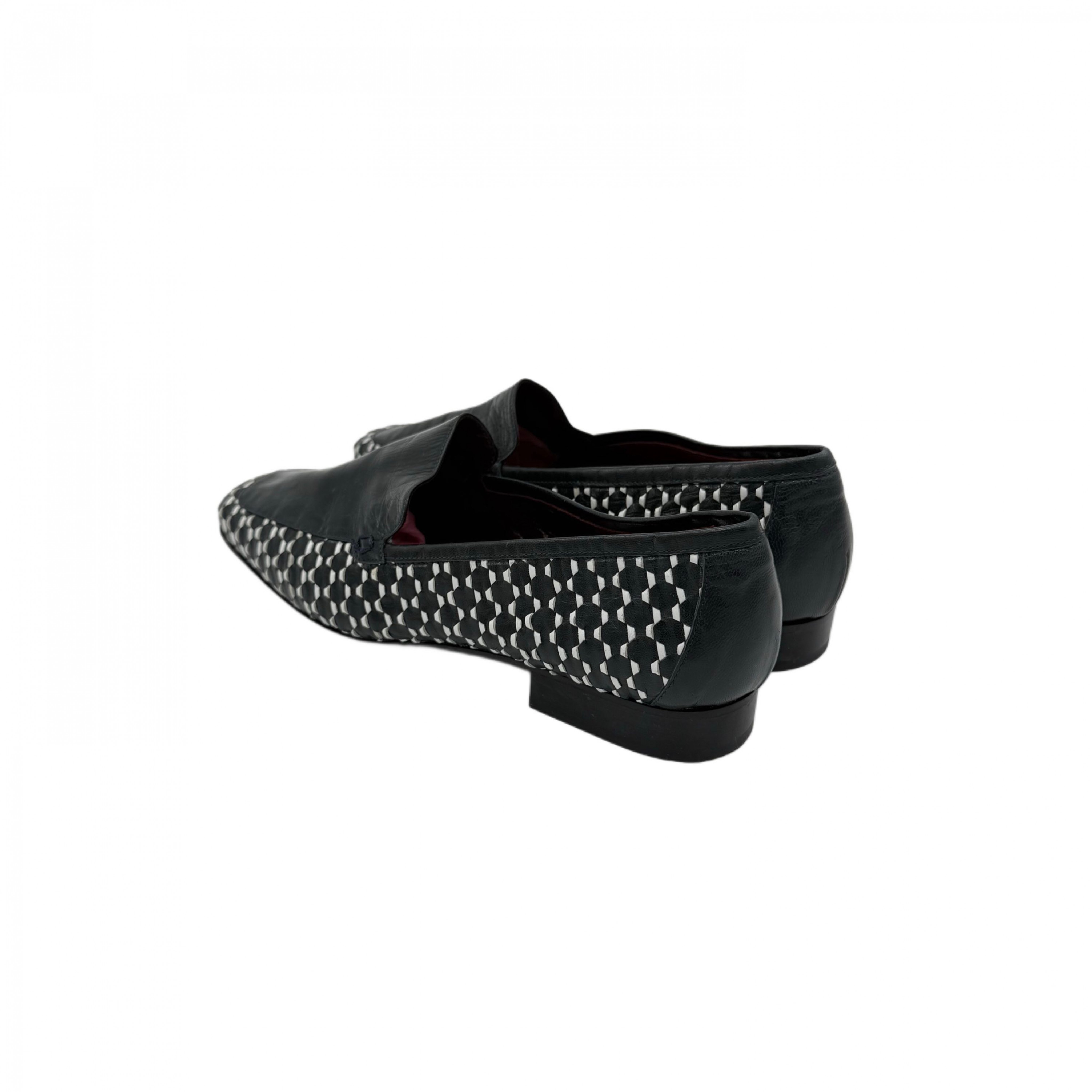 BLACK LOW HEEL LEATHER BLACK LOW HEEL LEATHER