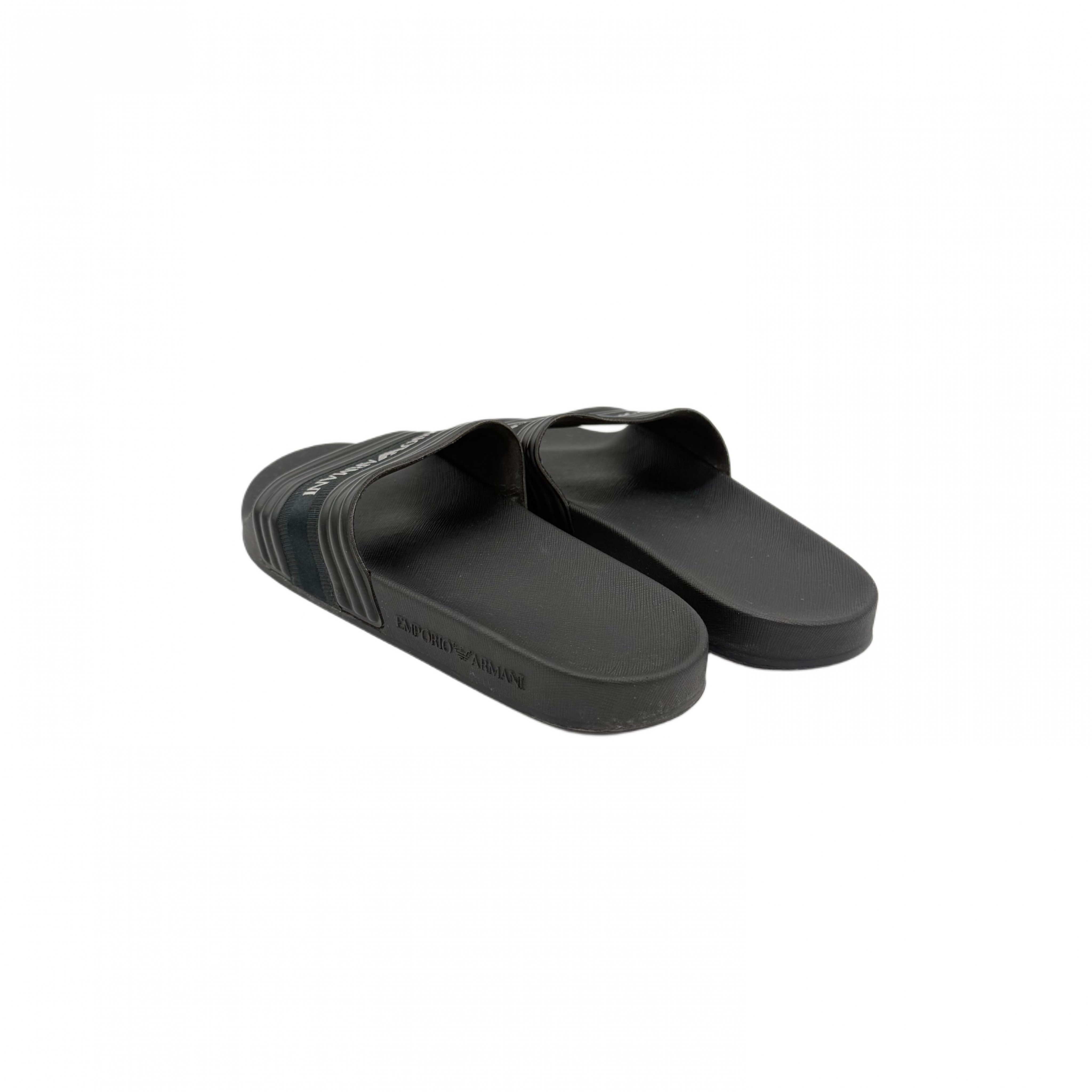 EMPORIO ARMANI SLIPPERS EMPORIO ARMANI SLIPPERS