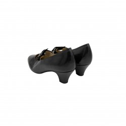 SALAMANDER BLACK LEATHER HEELS