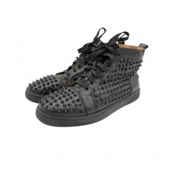 CHRISTIAN LOUBOUTIN BLACK SPIKE