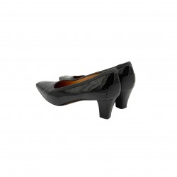 VINTAGE PUMPS BLACK