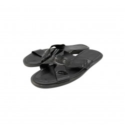 DOLCE AND GABBANA BLACK SLIPPERS