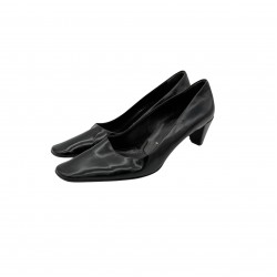 PRADA LEATHER HEELS BLACK