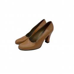 YVES SAINT LAURENT LEATHER HEELS 