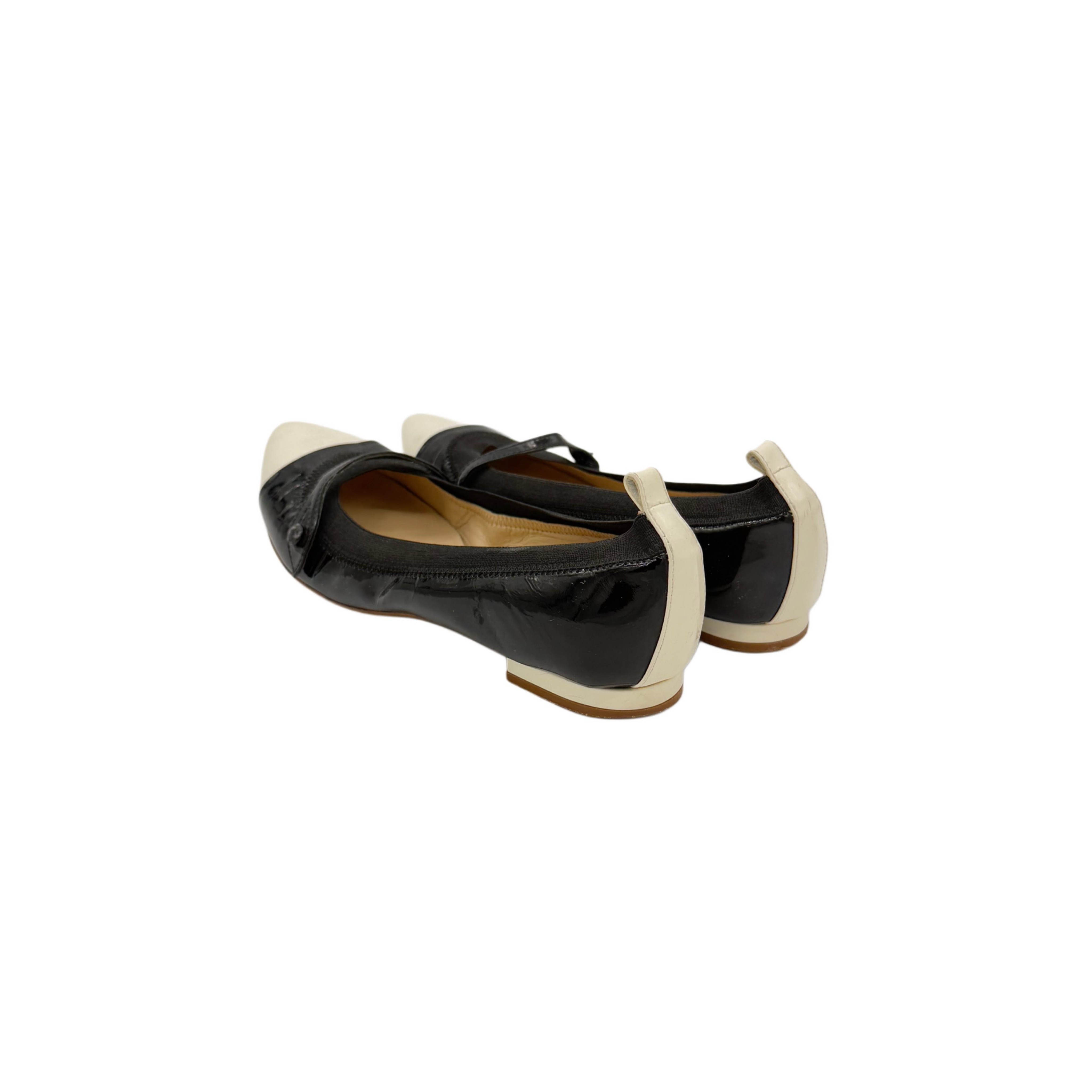BALLERINAS BLACK N WHITE VINTAGE