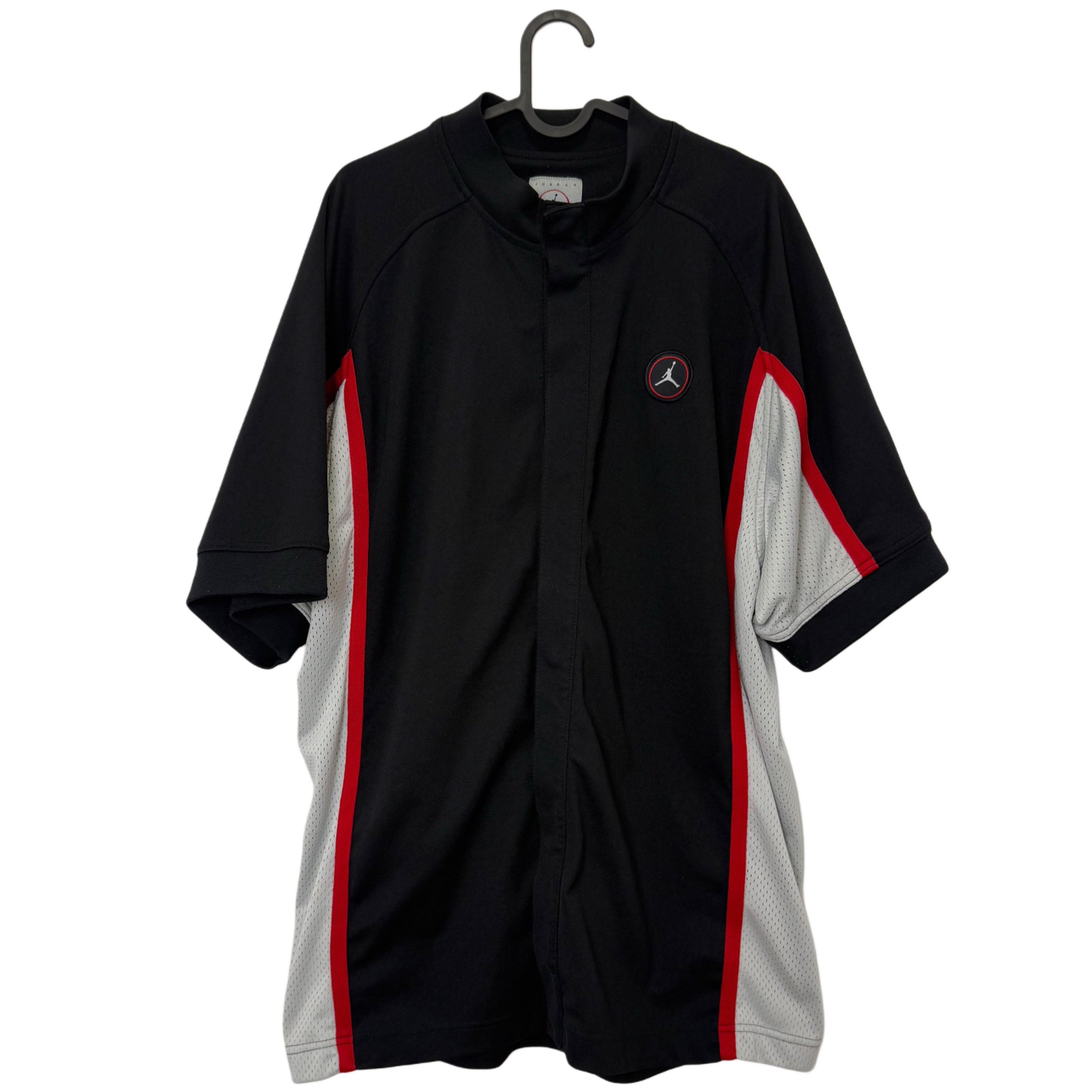 JORDAN BUTTON UP