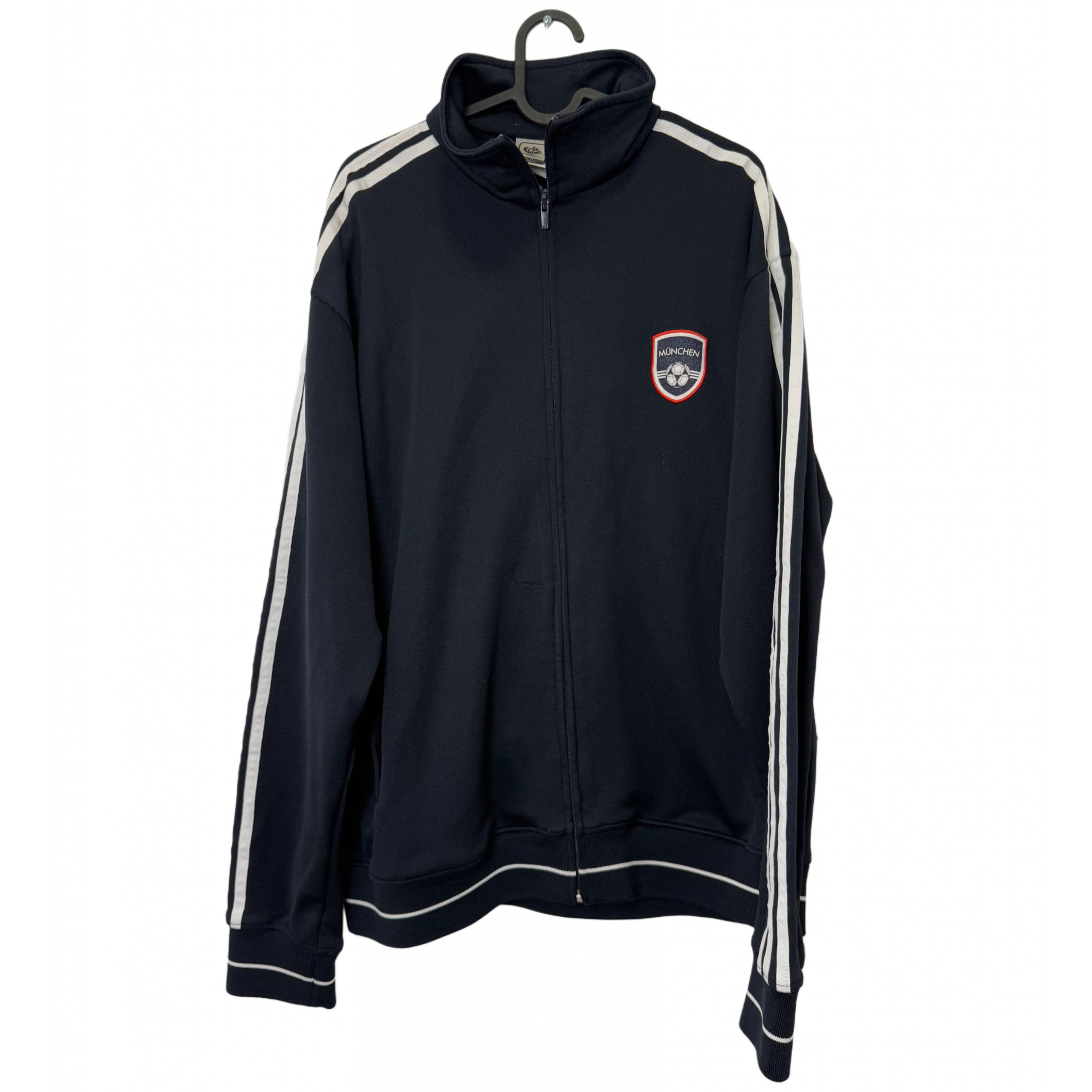 ADIDAS MUNHEN BLACK JACKET