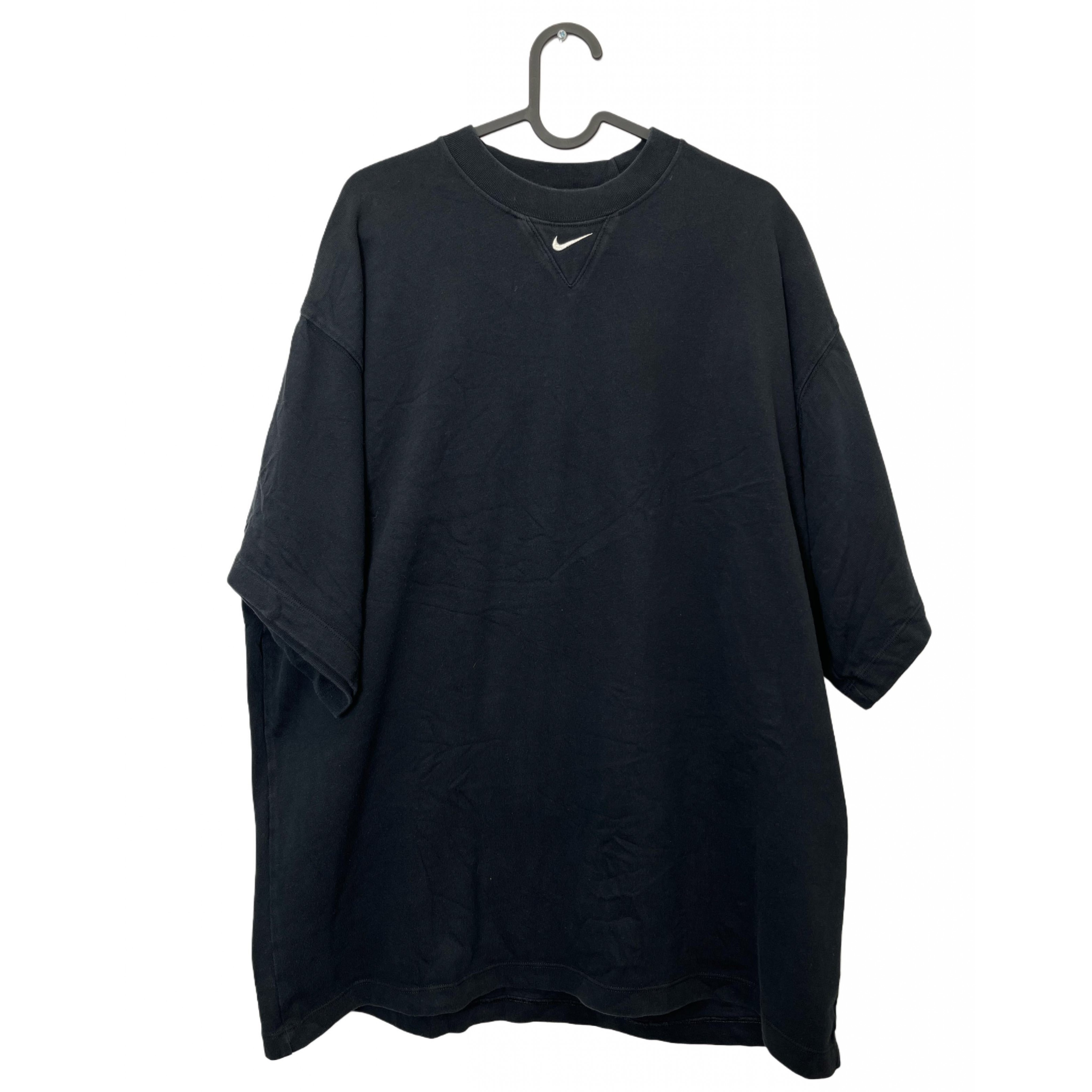 NIKE BLACK T-SHIRT NIKE BLACK T-SHIRT