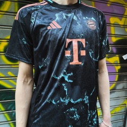 ADIDAS BAYERN MUNCHEN FOOTBALL JERSEY