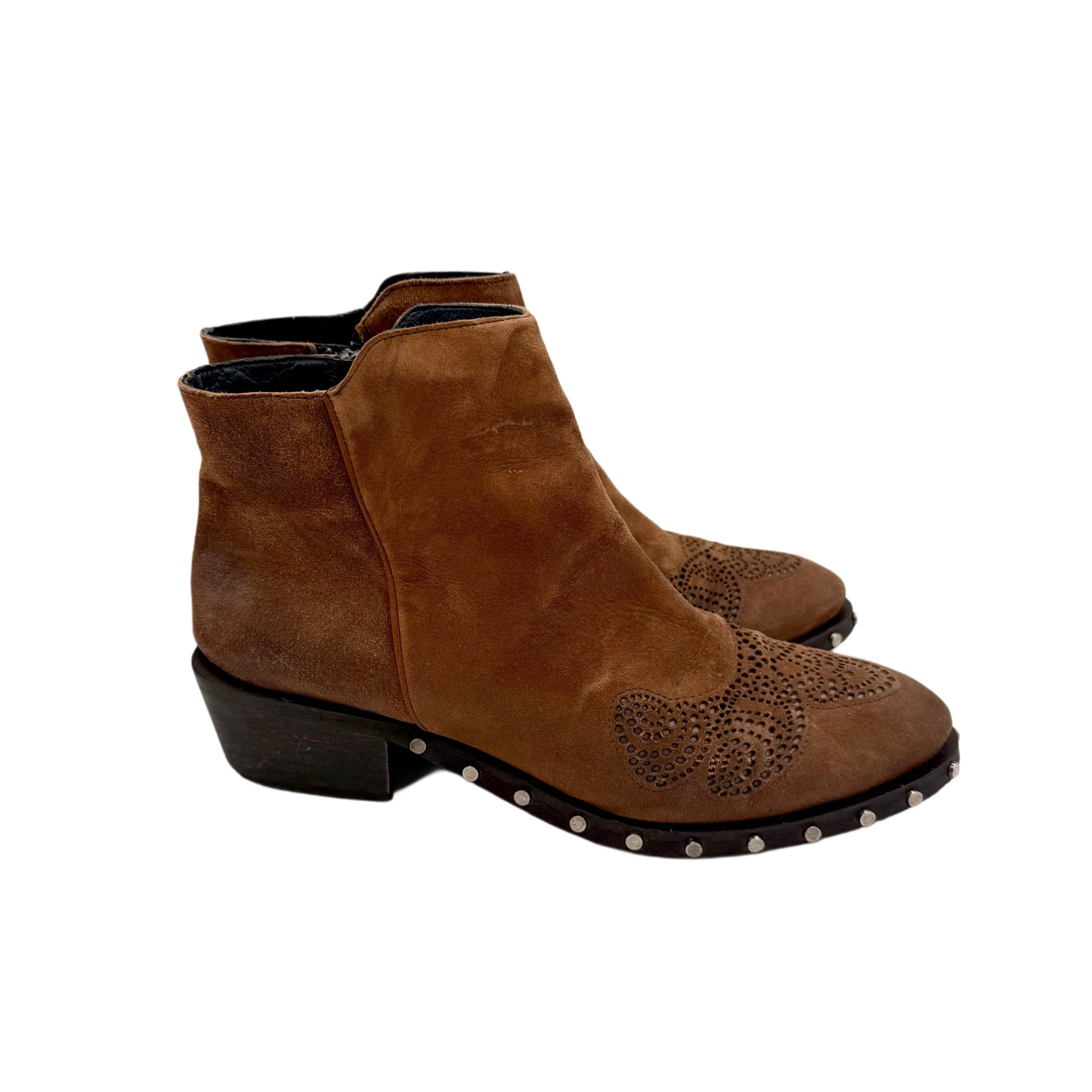 VINTAGE BOOTS VINTAGE BOOTS