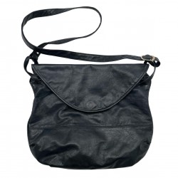 BLACK LEATHER CROSS BODY BAG