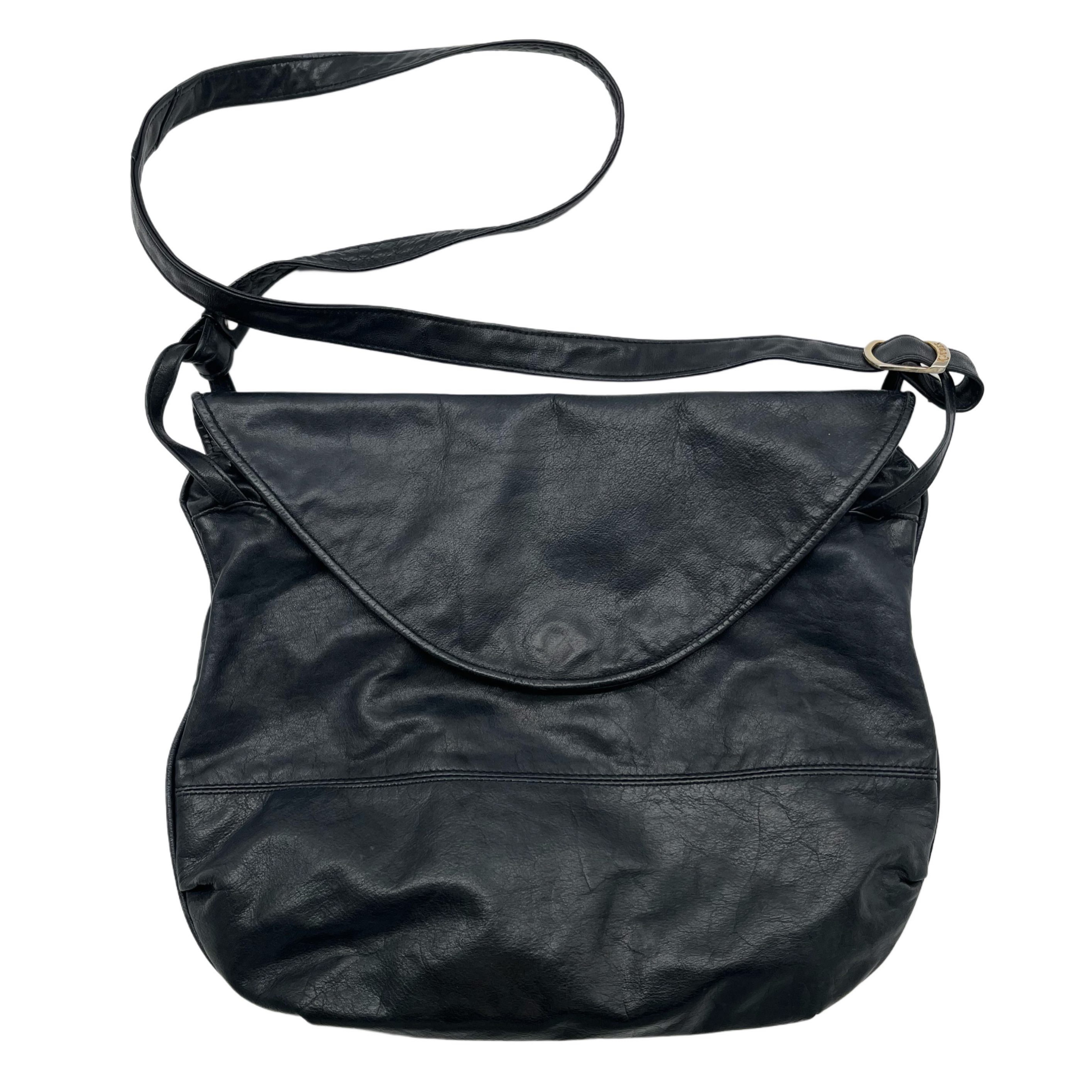 BLACK LEATHER CROSS BODY BAG BLACK LEATHER CROSS BODY BAG