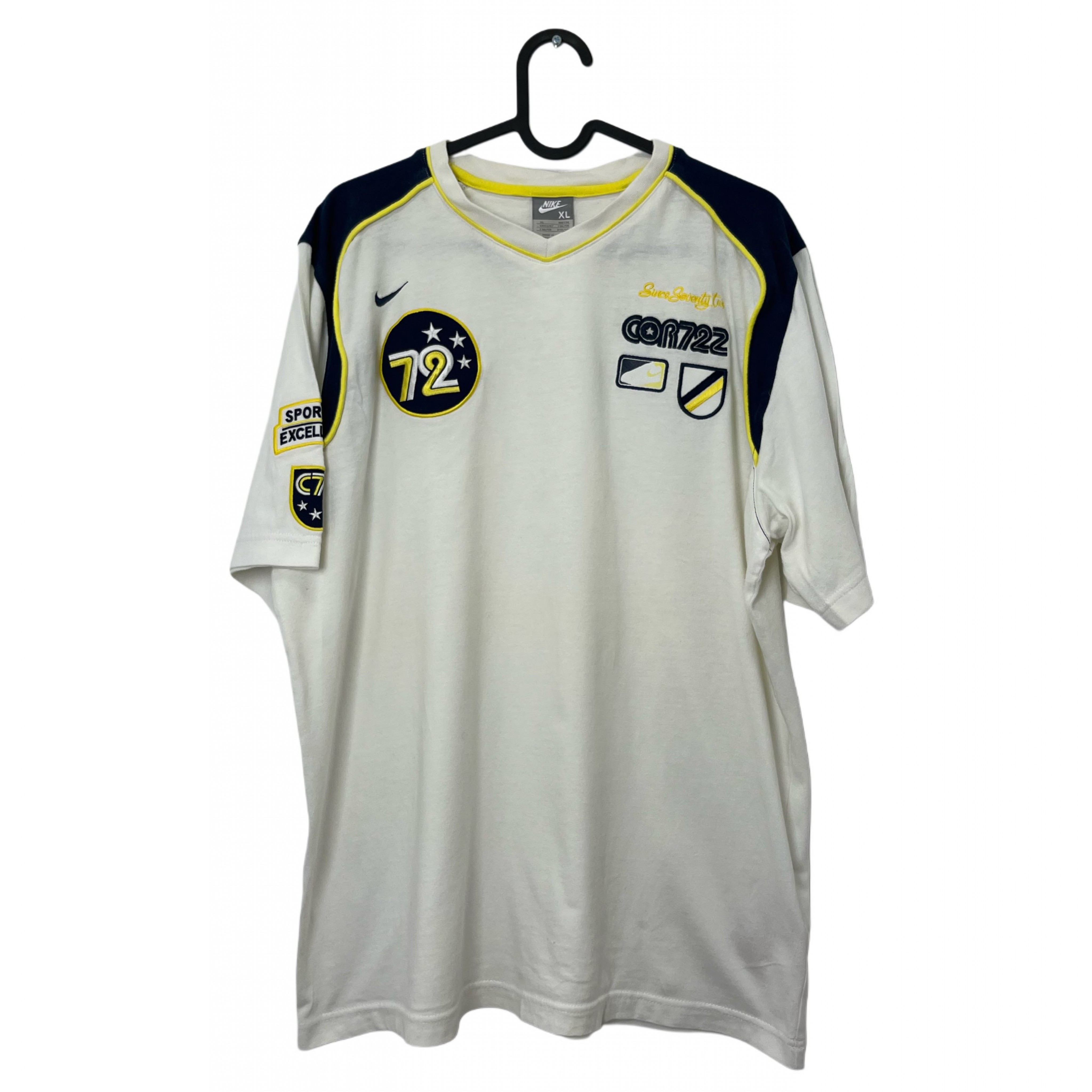 WHITE NIKE T-SHIRT WHITE NIKE T-SHIRT