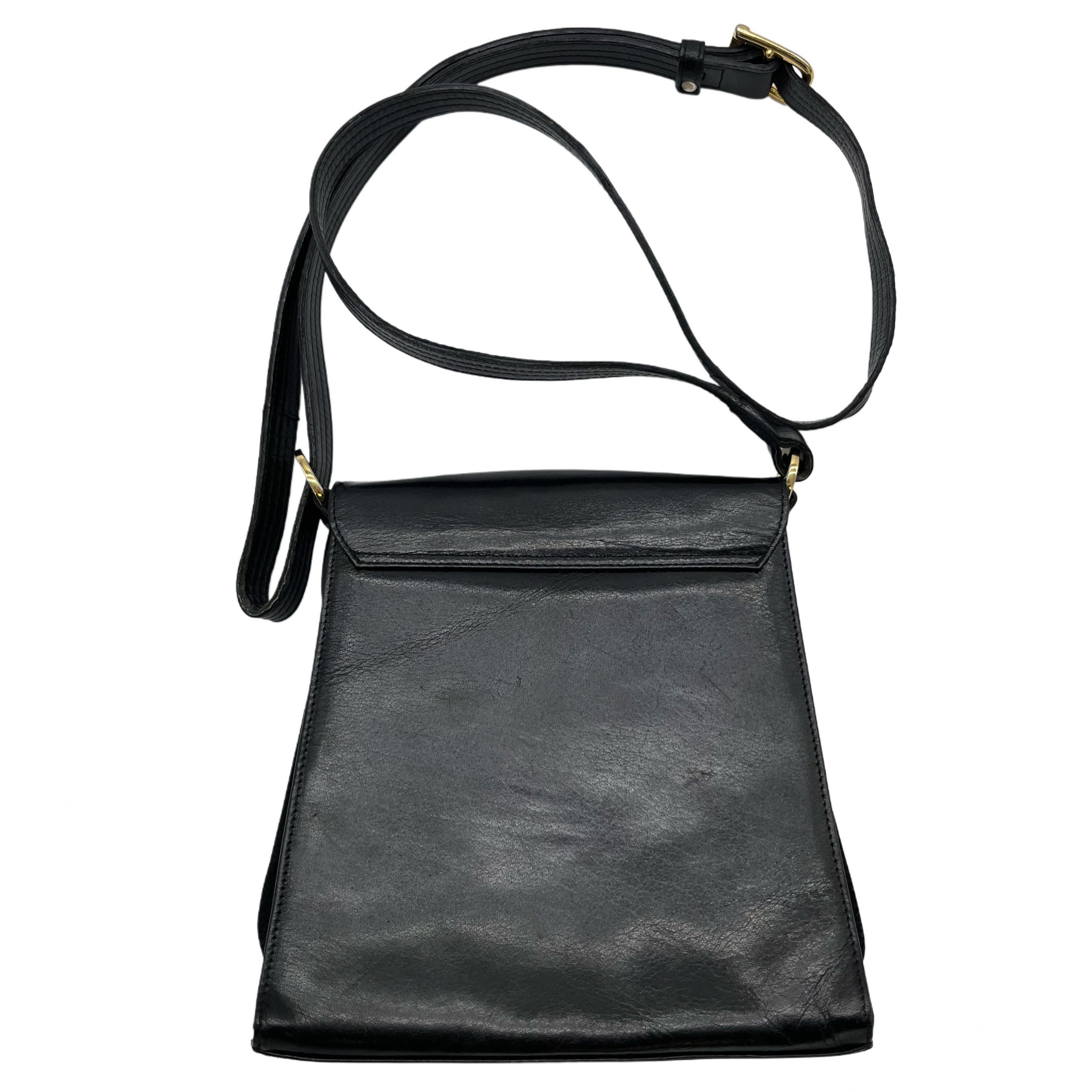 BLACK LEATHER CROSS BODY BAG BLACK LEATHER CROSS BODY BAG